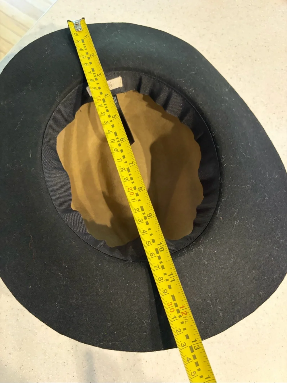 Ecote Urban Outfitters Two-Tone Wool Fedora Hat in Brown and Black. Fall.
